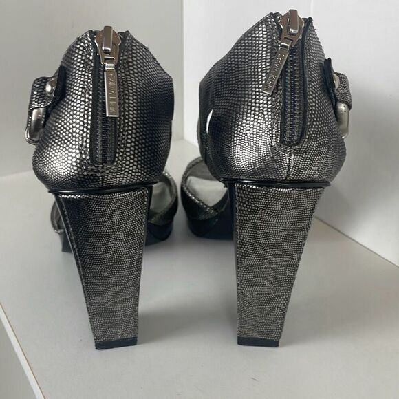 Calvin Klein Melissa Pewter Metallic Lizard Embossed Sandals 7.5 - Picture 7 of 10